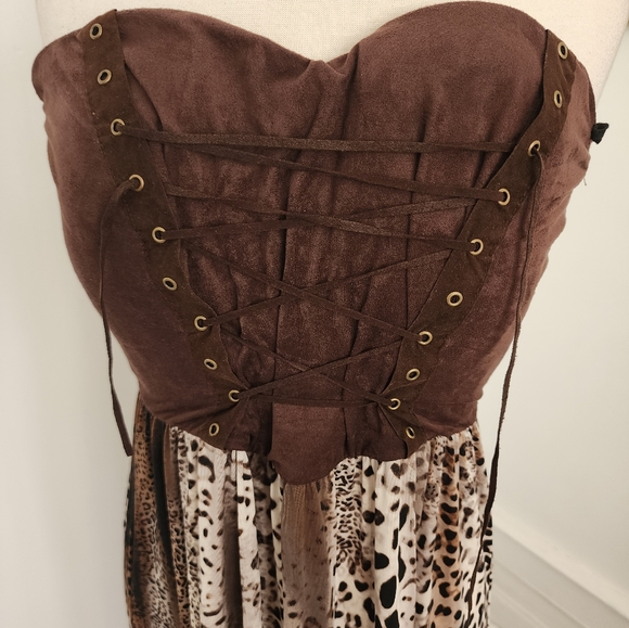 Dress - Picture 2 of 4